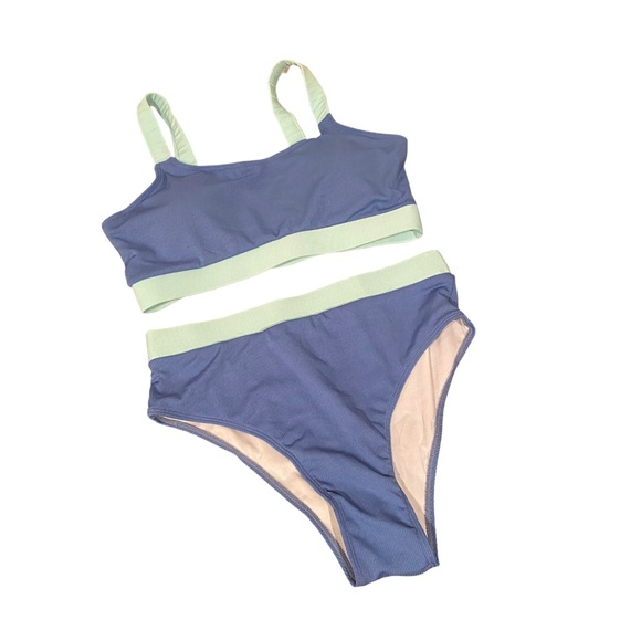Rib Contrast Bikini Swimsuit - Picture 7 of 9